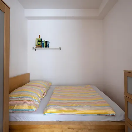 2 Apartment *