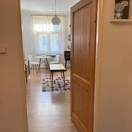 Vintage Brussels Style On 4 Apartment