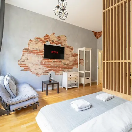 Chic Brick In Historic Center By Rentez *