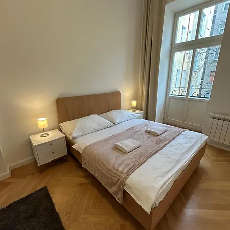 Aparthotel Rasinovo Nabrezi - Riverside 4*