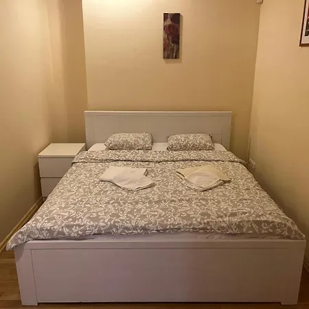 Venceslao Square Apartment