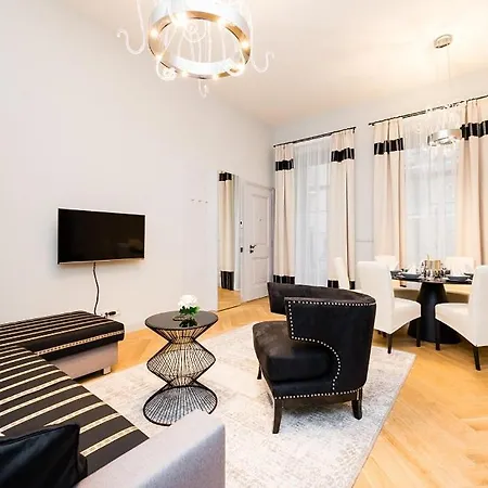 Old Royal Post Boutique & Premium 5* Prague