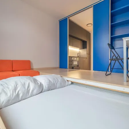 Cobblestone By Rentez Apartment *