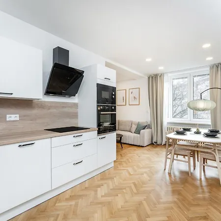 Stylish By Vysehrad Apartment