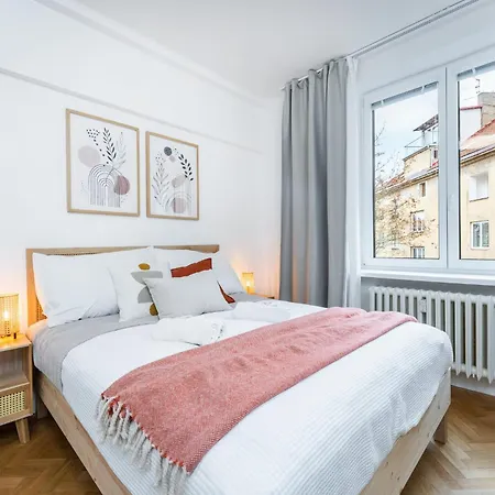 Stylish By Vysehrad Apartment Prague