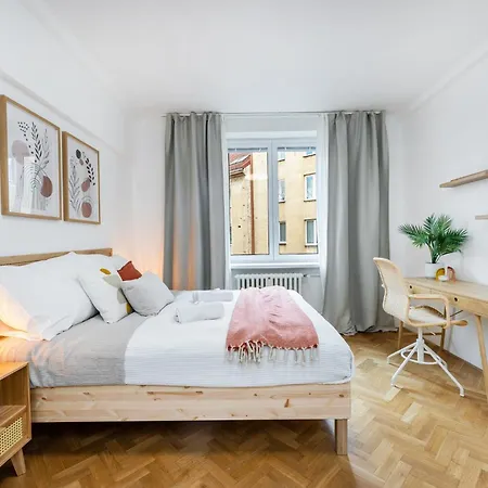 Stylish By Vysehrad Apartment