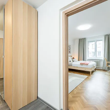 Stylish By Vysehrad Apartment *