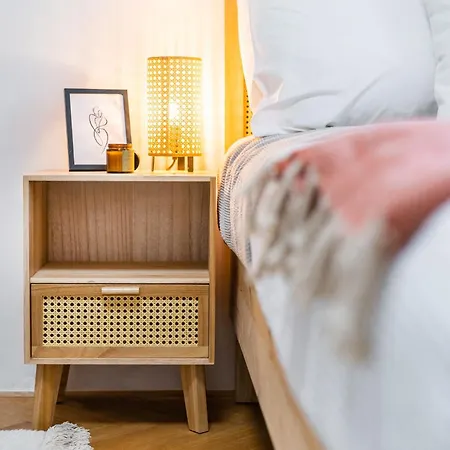 Stylish By Vysehrad Apartment Prague