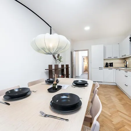 Apartment Stylish By Vysehrad *