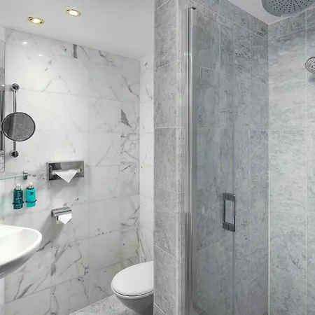 מלון Art Nouveau Palace 5*