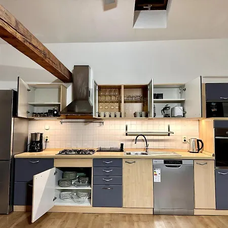 Apartment Navratilova *