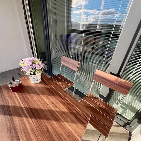 Tomas Apartment,free Parking-02 Arena Apartment