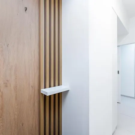 Charles Square Parking Apartment *