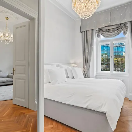 Vodickova Luxury * Prague