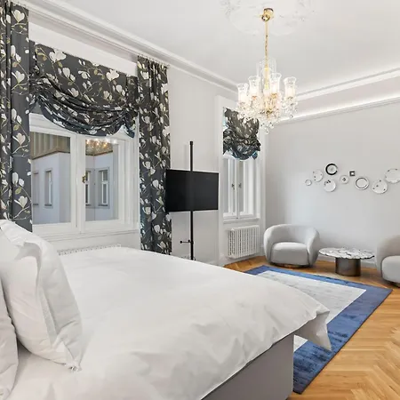 Vodickova Luxury Appartement