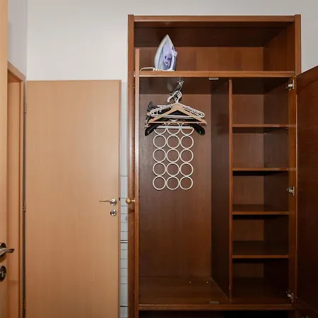 Comfortable In 8 - Liben Prague