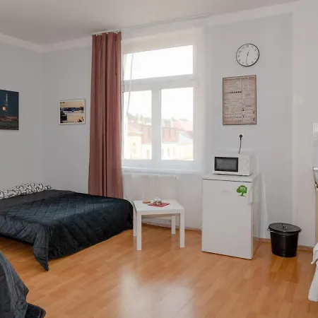 Comfortable In 8 - Liben Apartment Prague