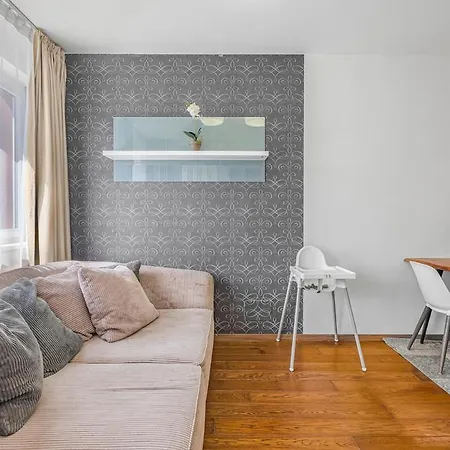 Apartment New Large Apartment, Free Parking! *