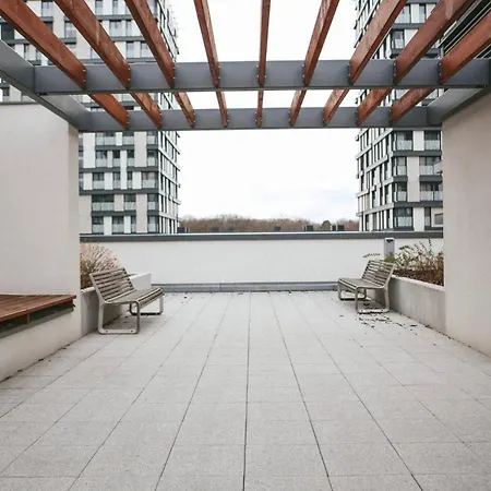 Garden Towers - Free Underground Parking * Prague