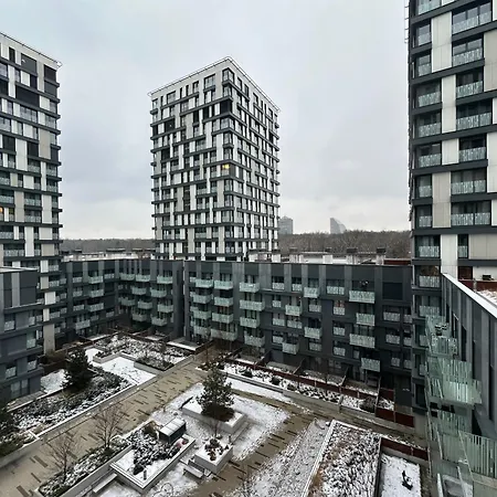 Garden Towers - Free Underground Parking Apartment Prague