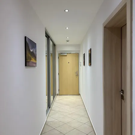 Apartment Garden Towers - Free Underground Parking