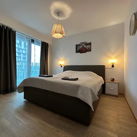 Apartment Garden Towers - Free Underground Parking Prague