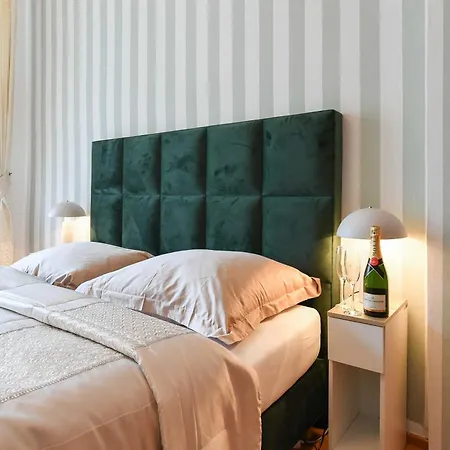 Vinohrady Retreat 2bdr Apartment *