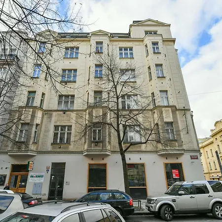 Apartment Vinohrady Retreat 2bdr Prague