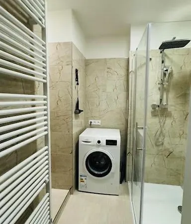 Modern In Old Town Apartment