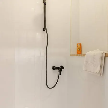 Apartment Place Of Grace - 1 Min To National Theatre *
