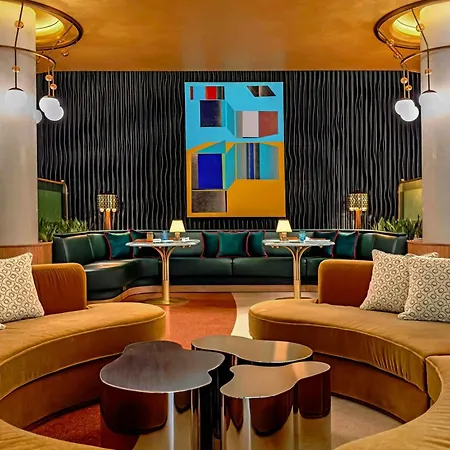 Hotel W 5*