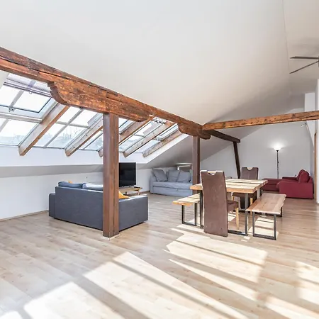 Apartment Navratilova *