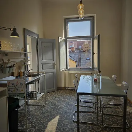 An House - Smart Choice For 6 * Прага