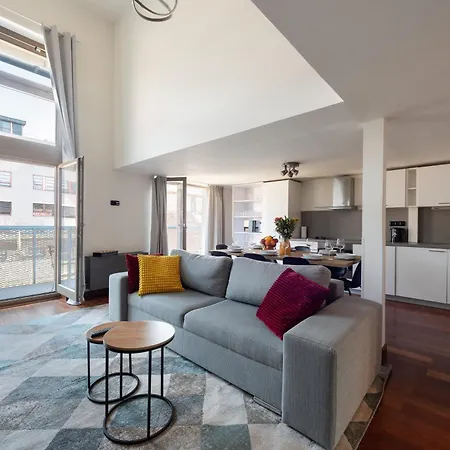 Deluxe With Balcony Near Center * Prague