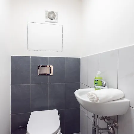 Deluxe With Balcony Near Center Prague