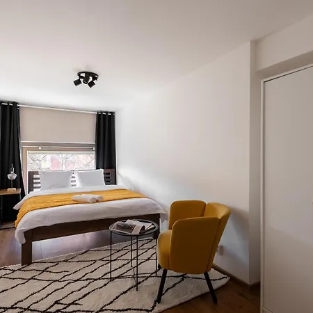 Deluxe With Balcony Near Center Prague