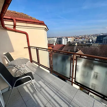 Cozy With Panorama View * Prague