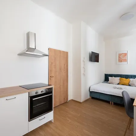 Tesnov Aparthotel 2*