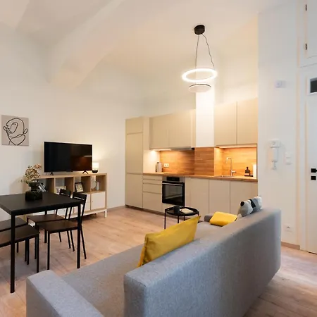 Apartment Eclectic And Design Duplex In Prague
