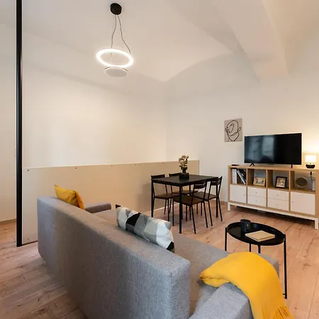 Eclectic And Design Duplex In * Prague