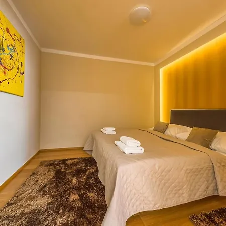 Sir Charles Bridge Apartment Prague