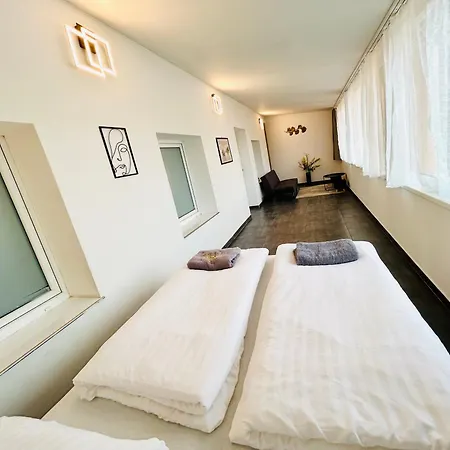 Apartment With Free Parking 5 *