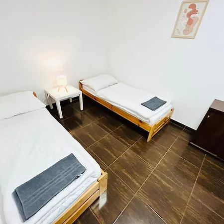 With Free Parking 5 Apartment Prague