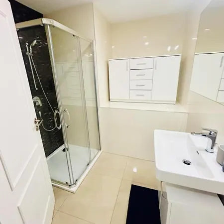 New Design & Style 50m From Wenceslas Square Apartment