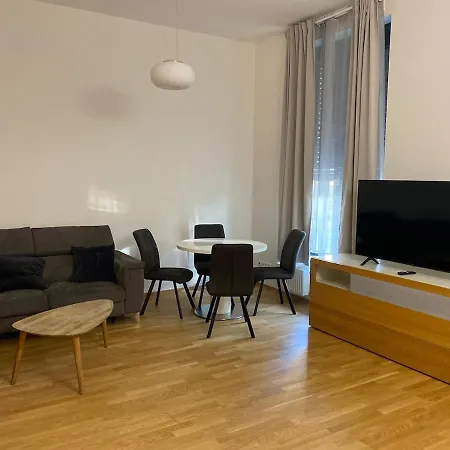 Holesovice Parking Apartment