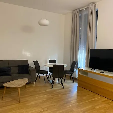 Apartment Holesovice Parking Prague