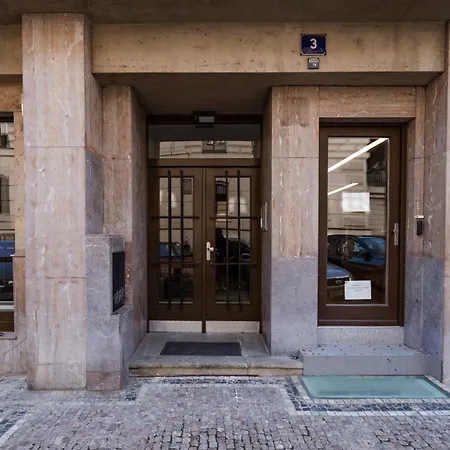 The Grand Krocinova Loft - Golden Bond Retreat * Prague