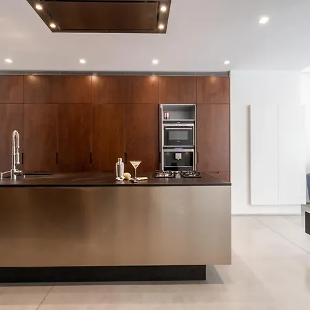 Apartment The Grand Krocinova Loft - Golden Bond Retreat