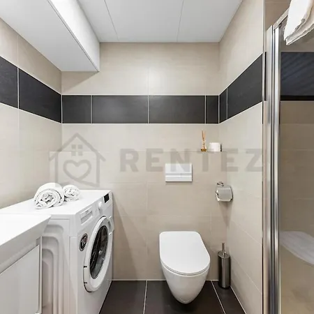 Mymozart Lux With Parking Included Apartment Prague