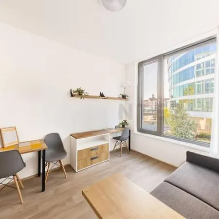 Apartment Mymozart Lux With Parking Included